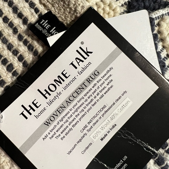 New with tag area rug - Picture 3 of 8